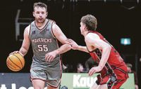 Big scalp for Mavs men post image
