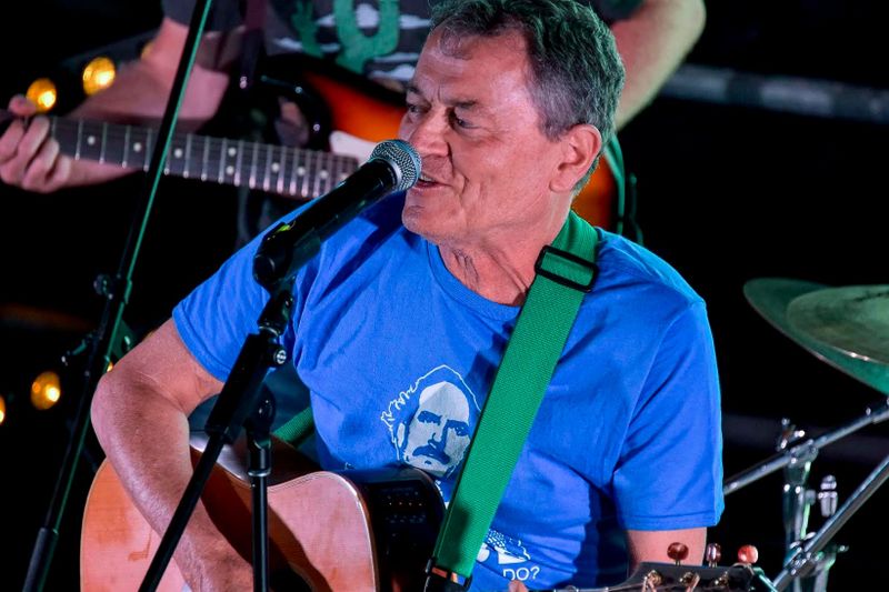 Peter Combe set to sing to a new tune post image