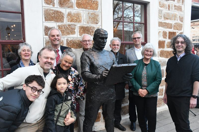 Heysen legacy immortalised in bronze post image