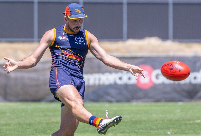 Rivals set to clash at the Summit post image