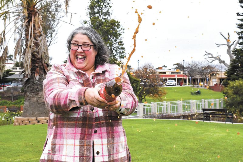 Alcohol-free Sarah quits soft drinks for cancer fundraiser post image