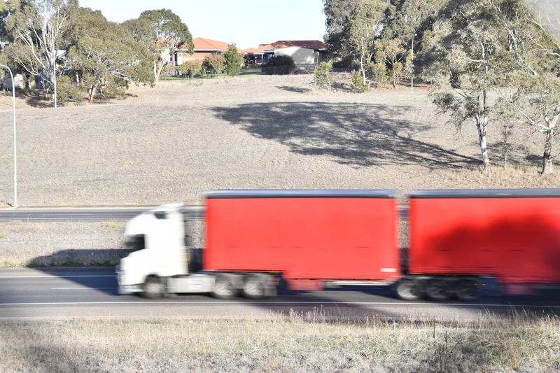 Opposition calls for freeway action post image