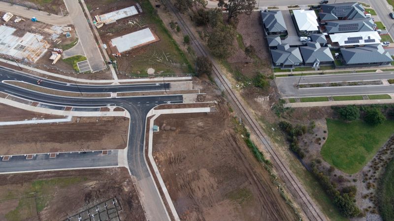 Missing piece of road creates dead ends post image