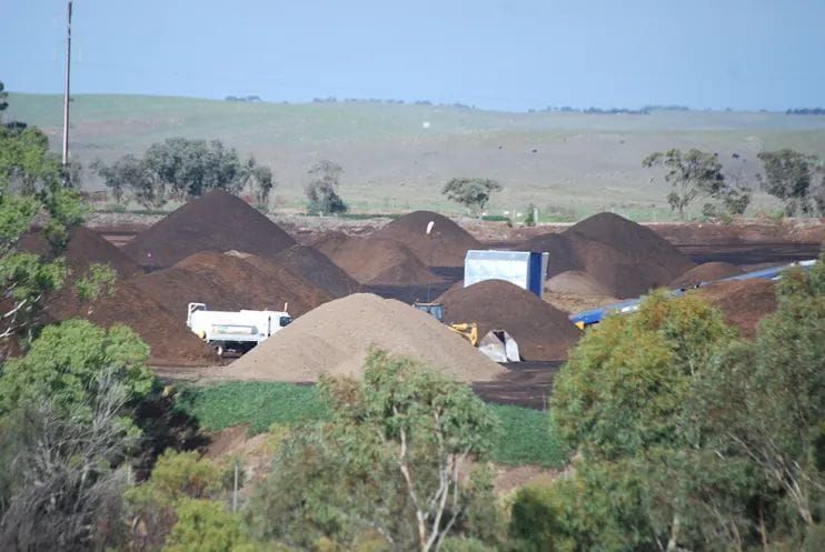 Call for manure to be moved after fires post image