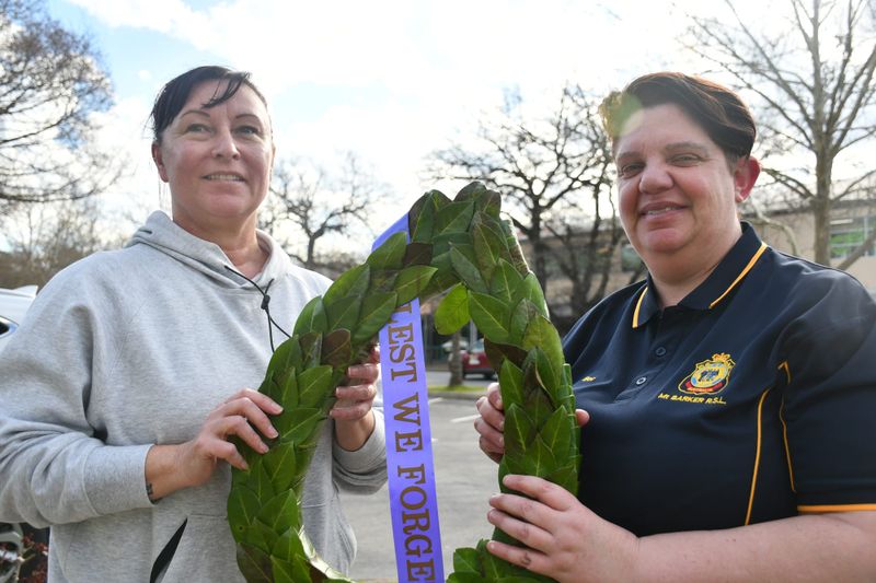 Thieves target commemorative wreaths post image