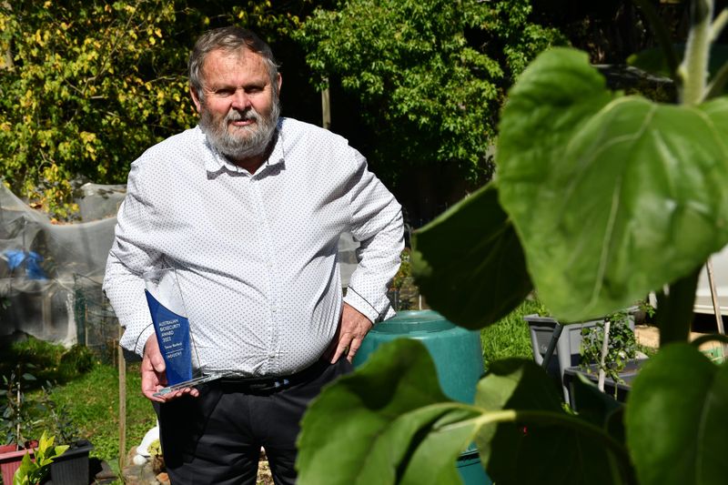 Biosecurity award for work to manage chestnut blight post image