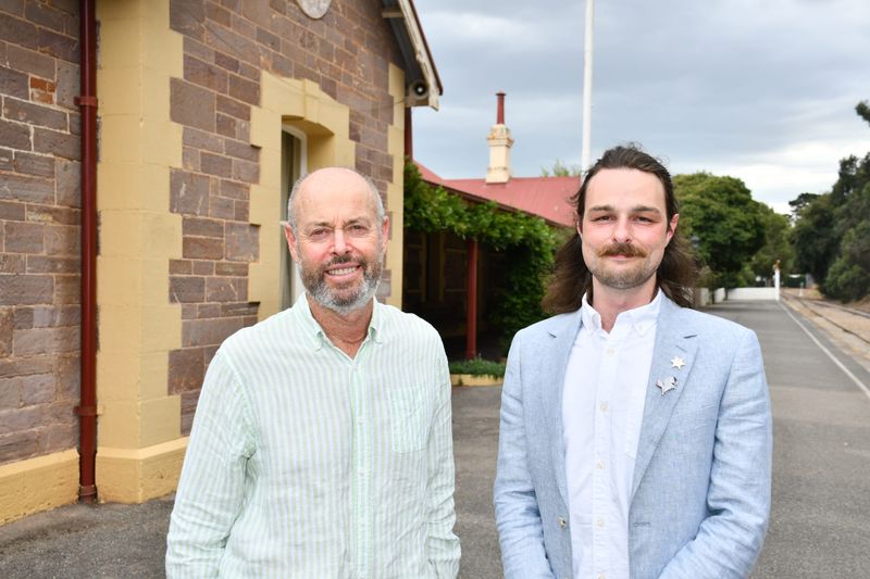 Council still wants rail post image