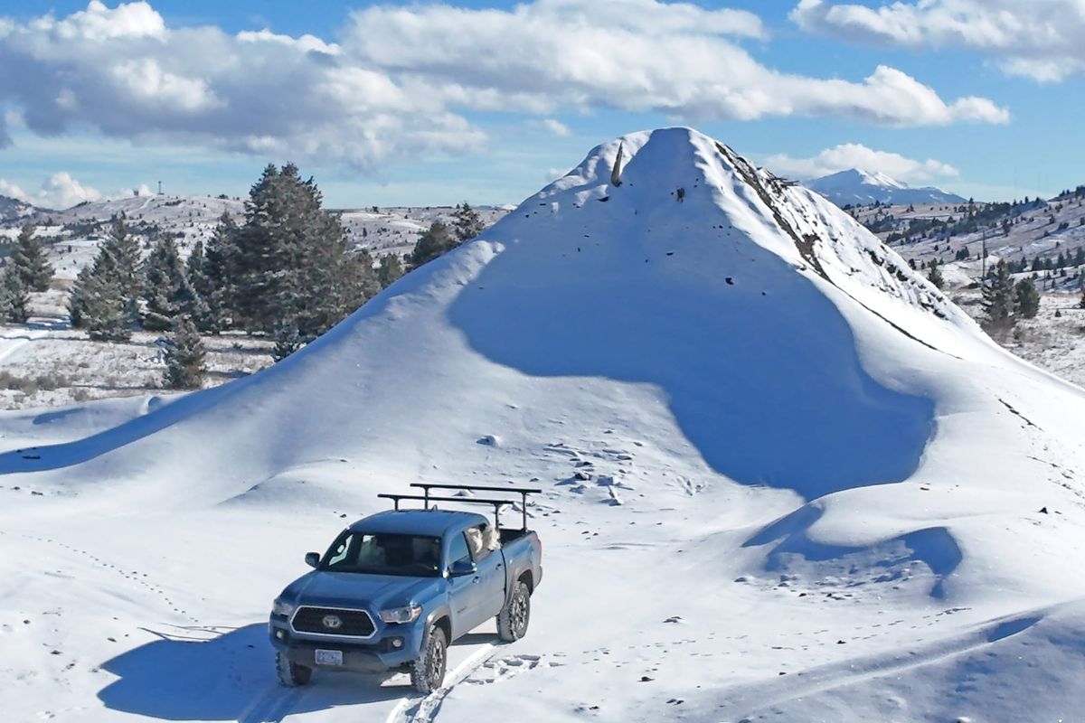 A drive in the snow