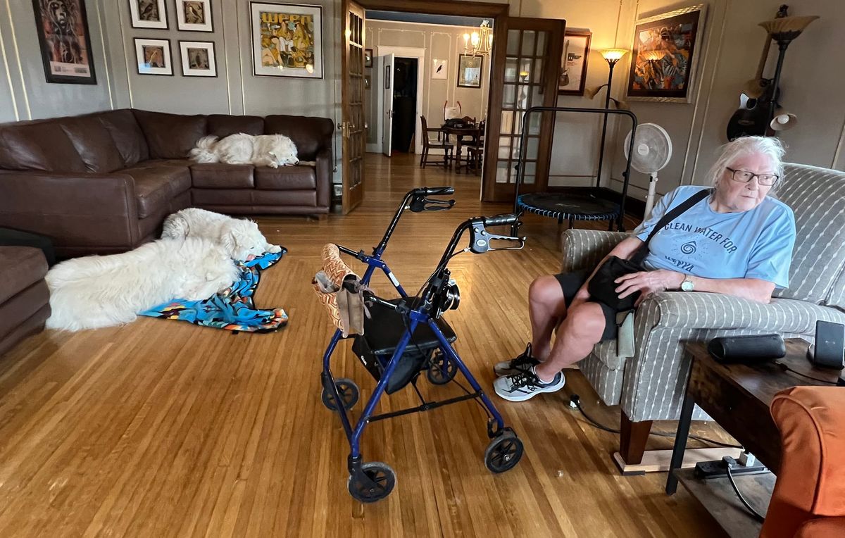 Grandma's here!