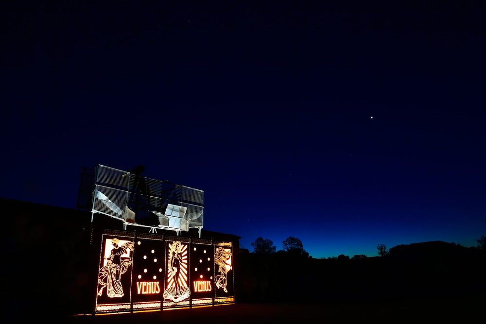 Squeezing to perfection at Venus Citrus post image