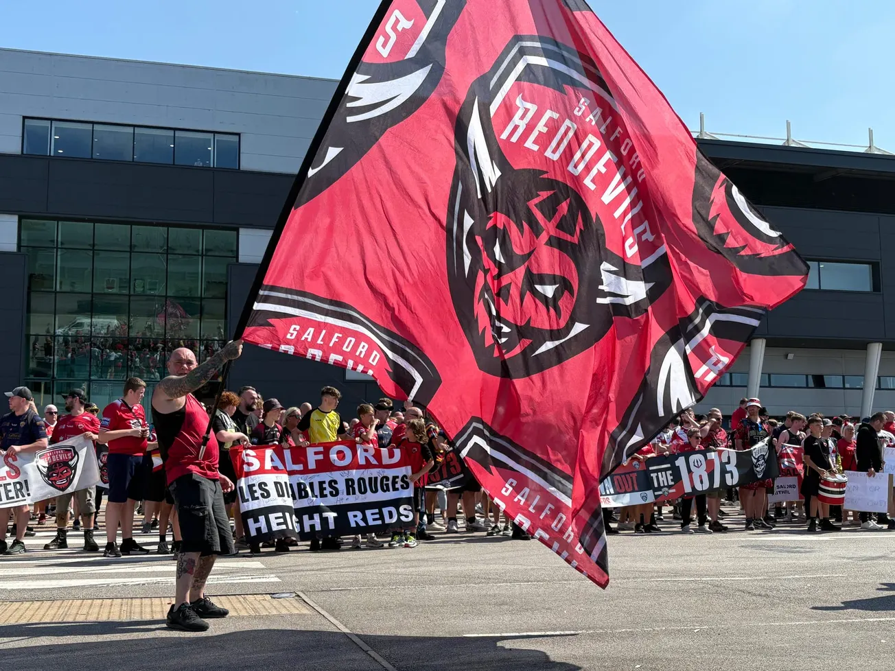 Canal trapdoors, Salford in the red and the importance of Friday lunch
