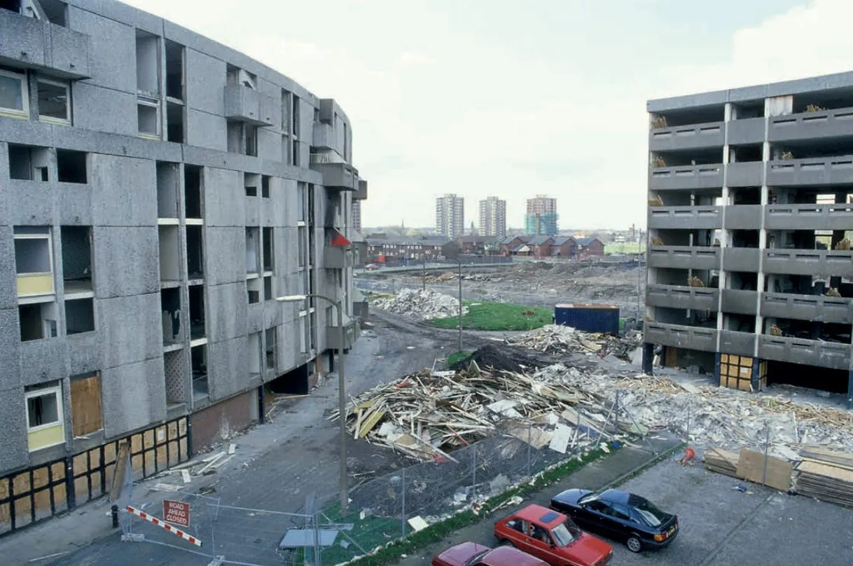 Photographing Manchester during three decades of change 