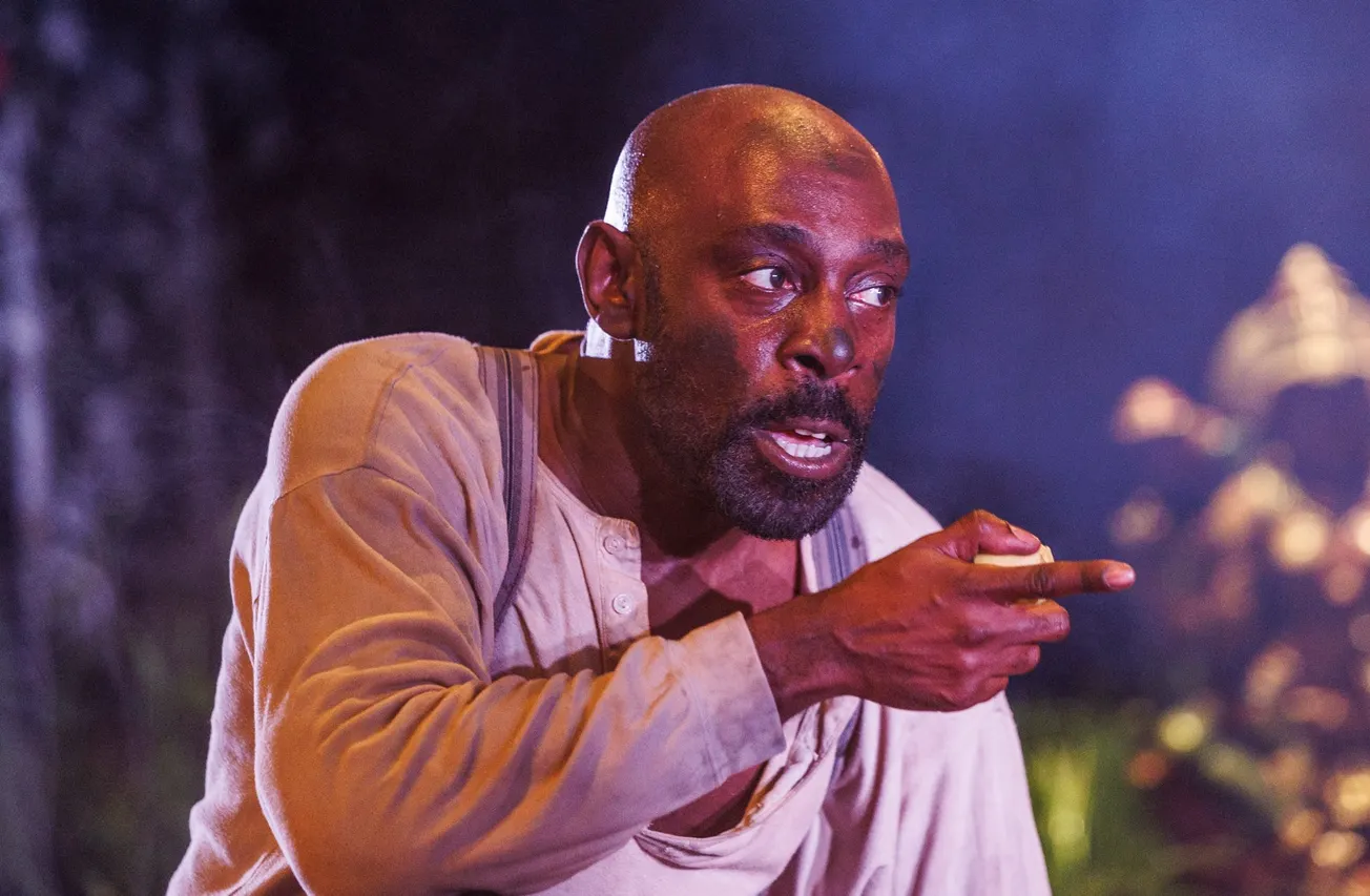 The Royal Exchange’s ‘Great Expectations’ is accomplished and witty — so why was I checking my phone? 