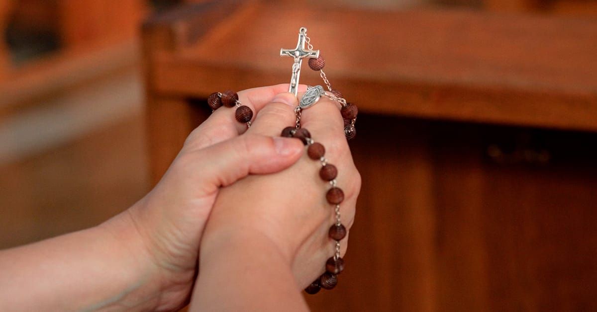 7 razones por las que San Luis de Montfort rezaba el Rosario diariamente