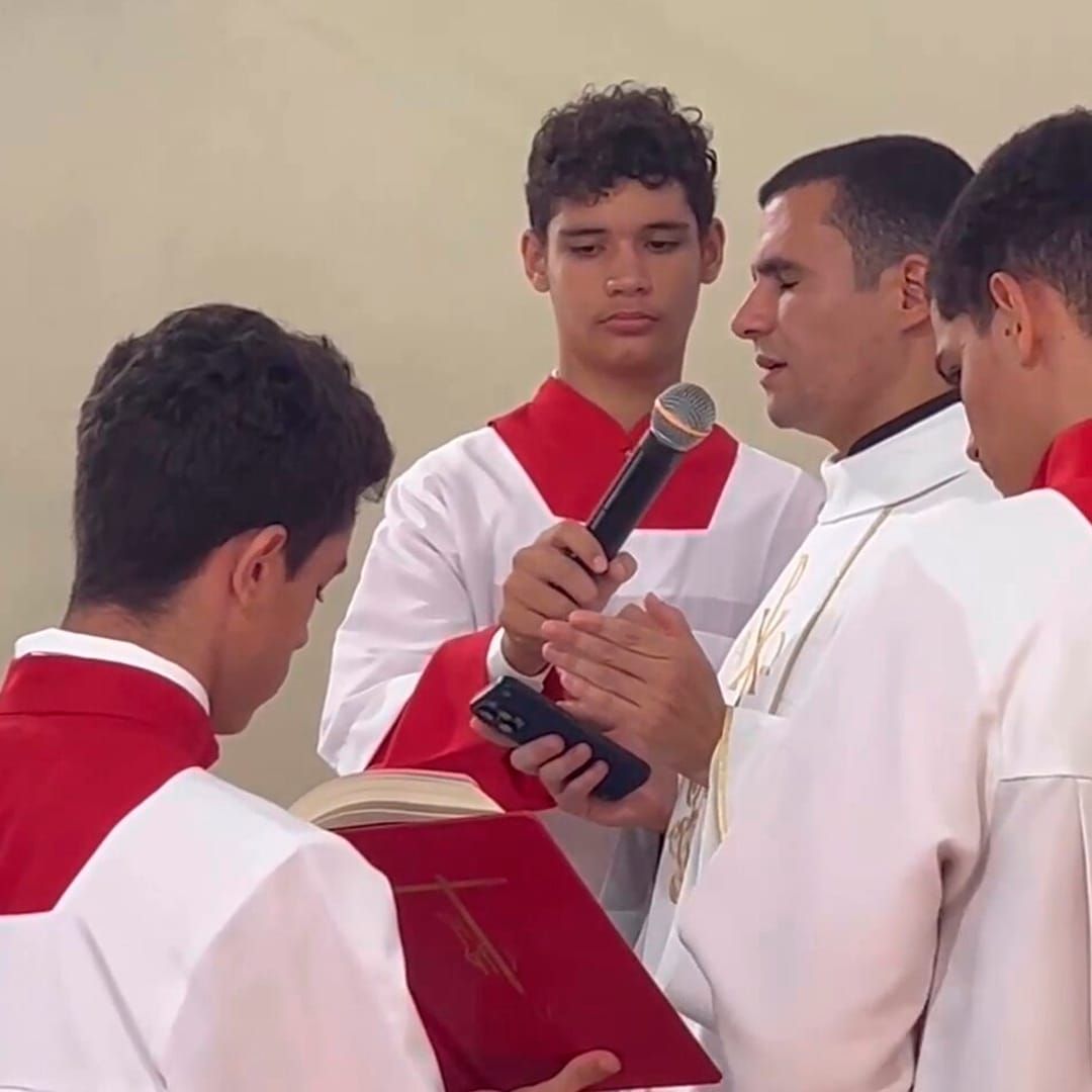 sacerdote ciego, viral católico, sacerdote brasileño