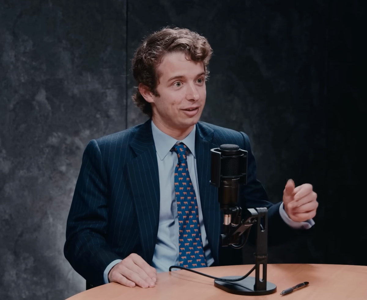 Fernando Frías, notario publico