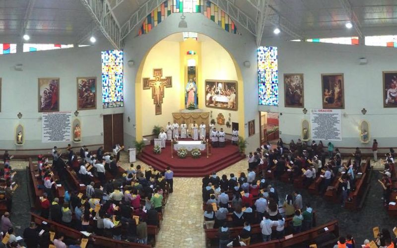 10 tipos de católicos que encontrarás en toda parroquia