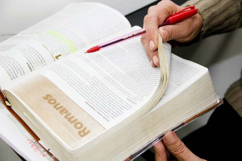¿En qué orden debo leer la Biblia? Aquí una secuencia que tal vez nunca has intentado