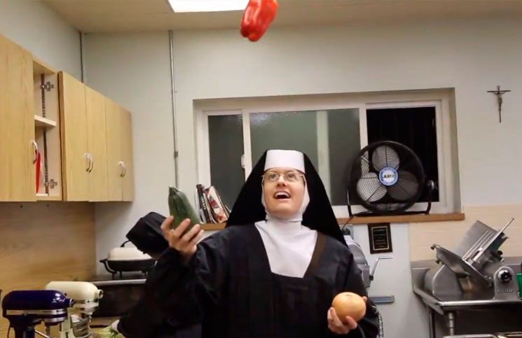 Estas hermanas carmelitas nos recuerdan hacer un ALTO y apreciar a los que nos rodean