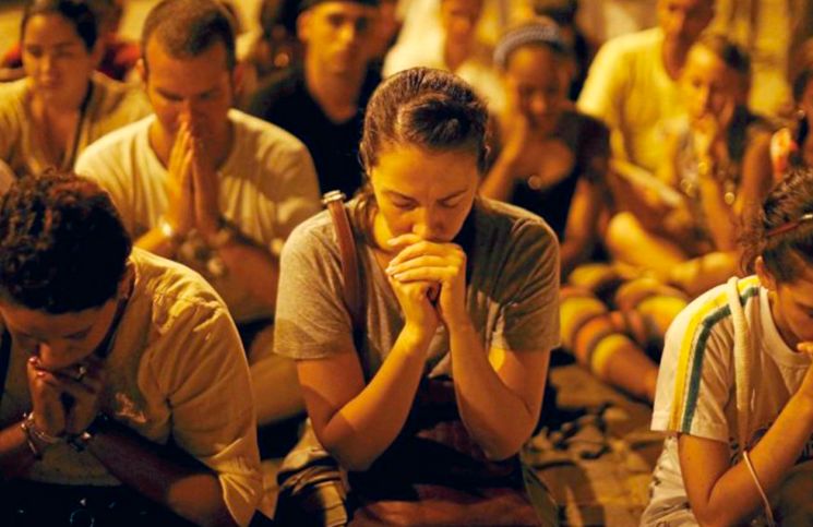 ¿Cuándo y dónde arrodillarse en la iglesia?