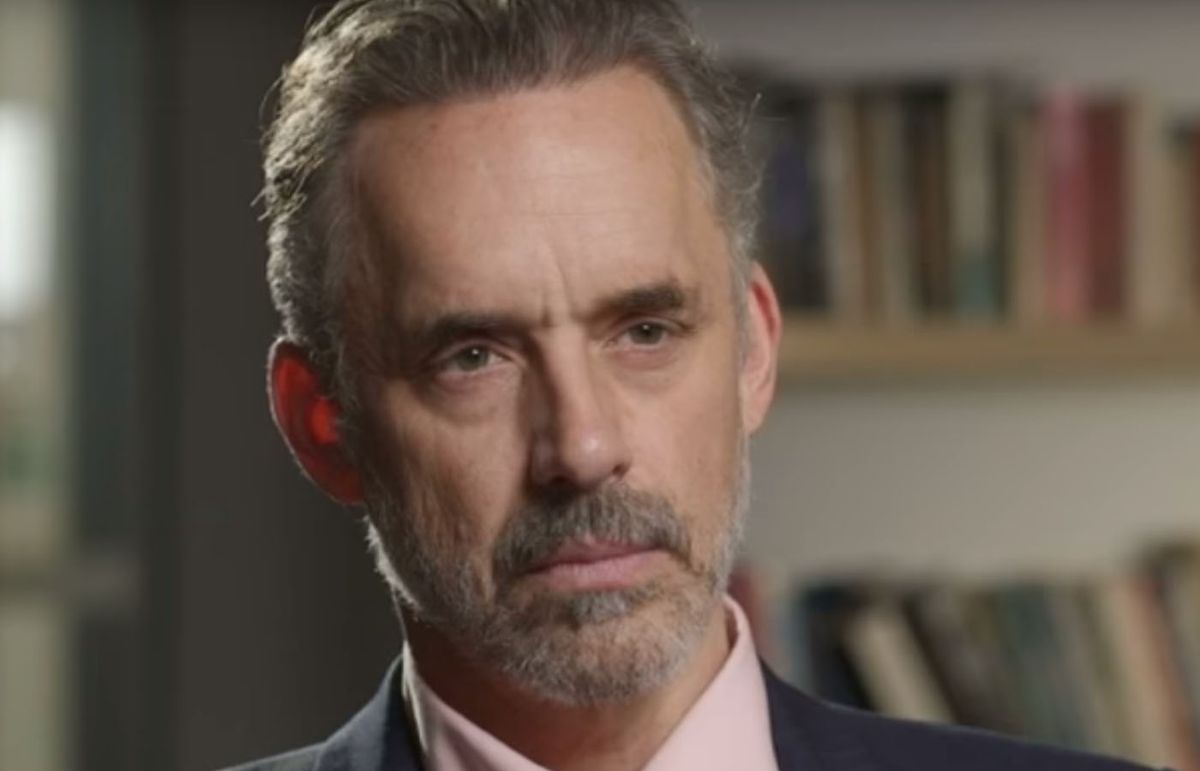 Psicólogo canadiense Jordan Peterson desbarata argumento feminista
