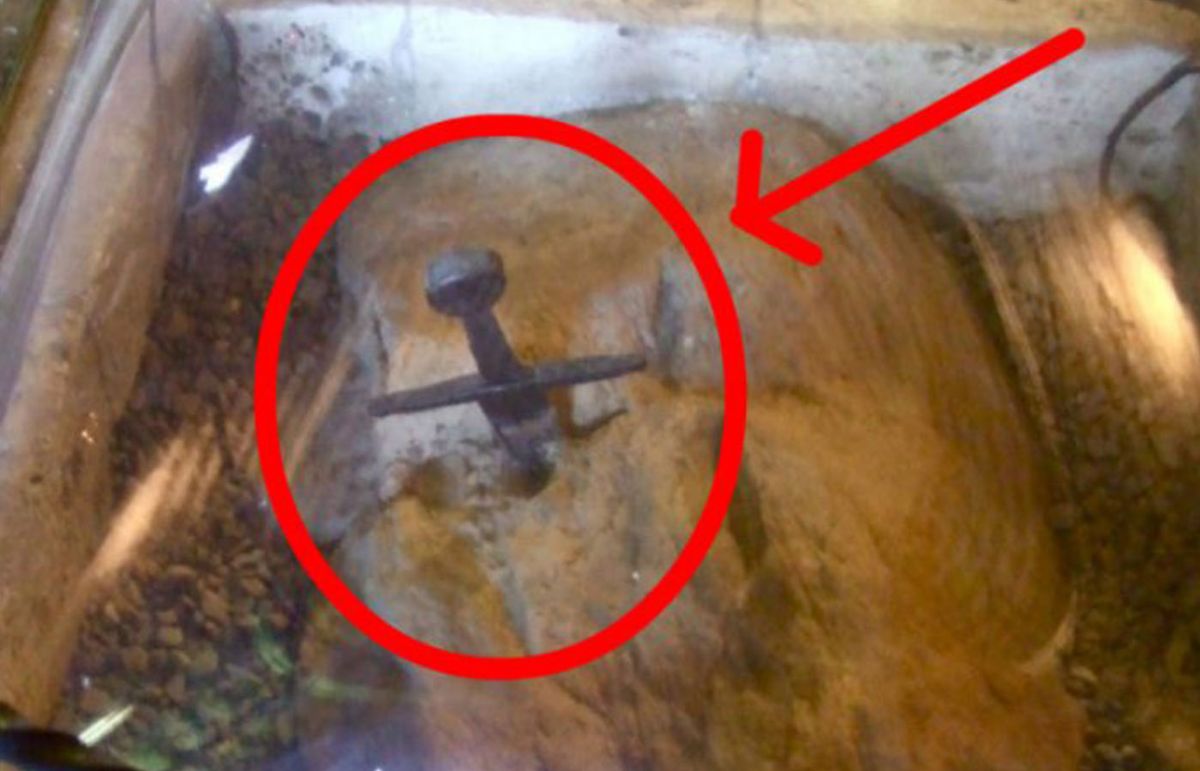 La verdadera espada “Excalibur” pertenecía a un santo de la Iglesia Católica