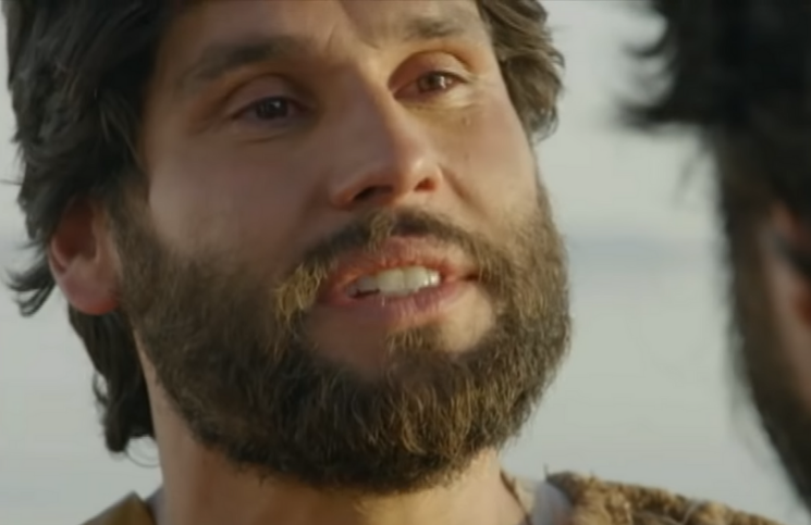 Sacerdote alerta a católicos sobre los errores de la novela "Jesús"