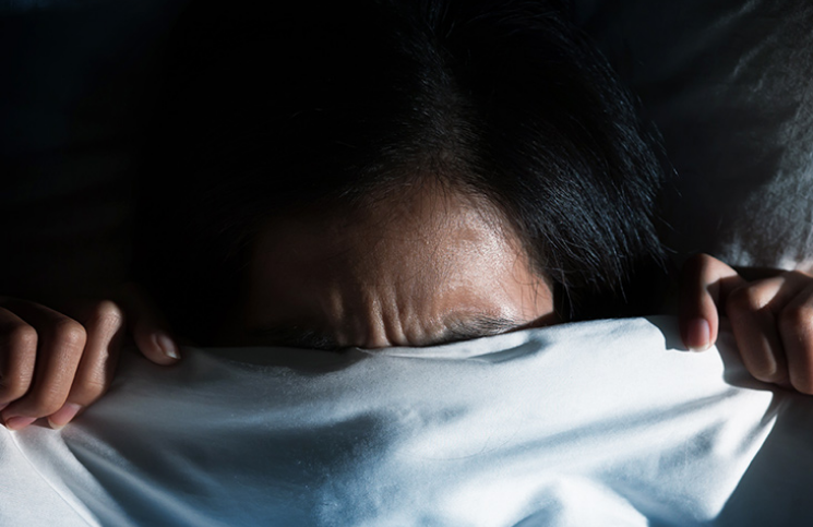 ¿Te despiertas con terrores nocturnos? ¡Reza este salmo!