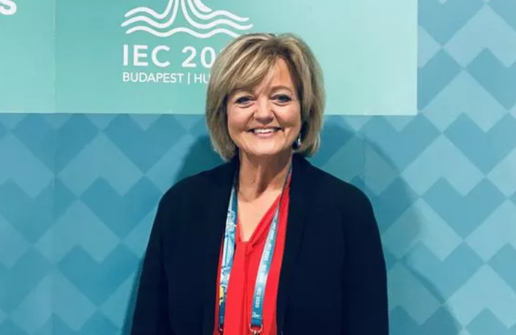 Ex pastora protestante revela cómo la Eucaristía la llevó al catolicismo