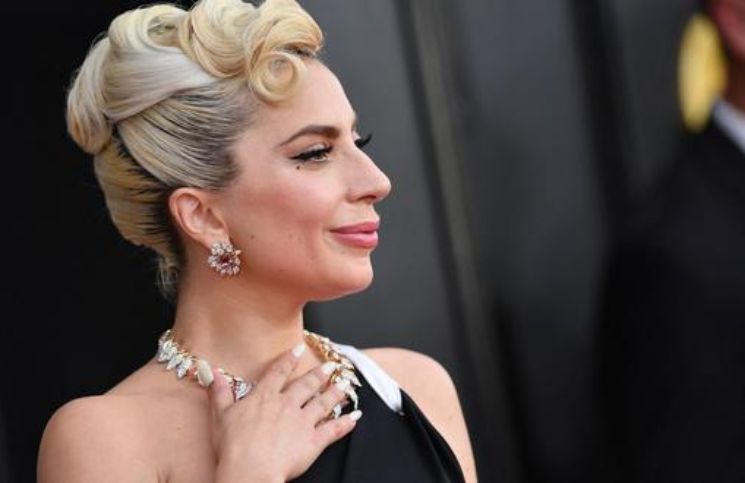 [Video] Lady Gaga dice en su show que reza por el derecho al aborto