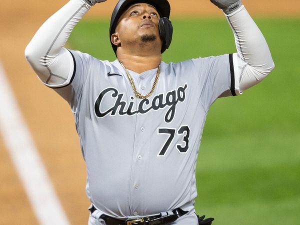 Yermin Mercedes, White Sox #73, points to the sky after hitting a home run