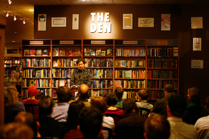 Jeffrey Overstreet at Third Place Books, by Fritz Liedtke