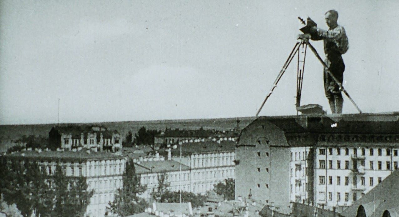 Man With a Movie Camera (1929): a Filmwell dialogue