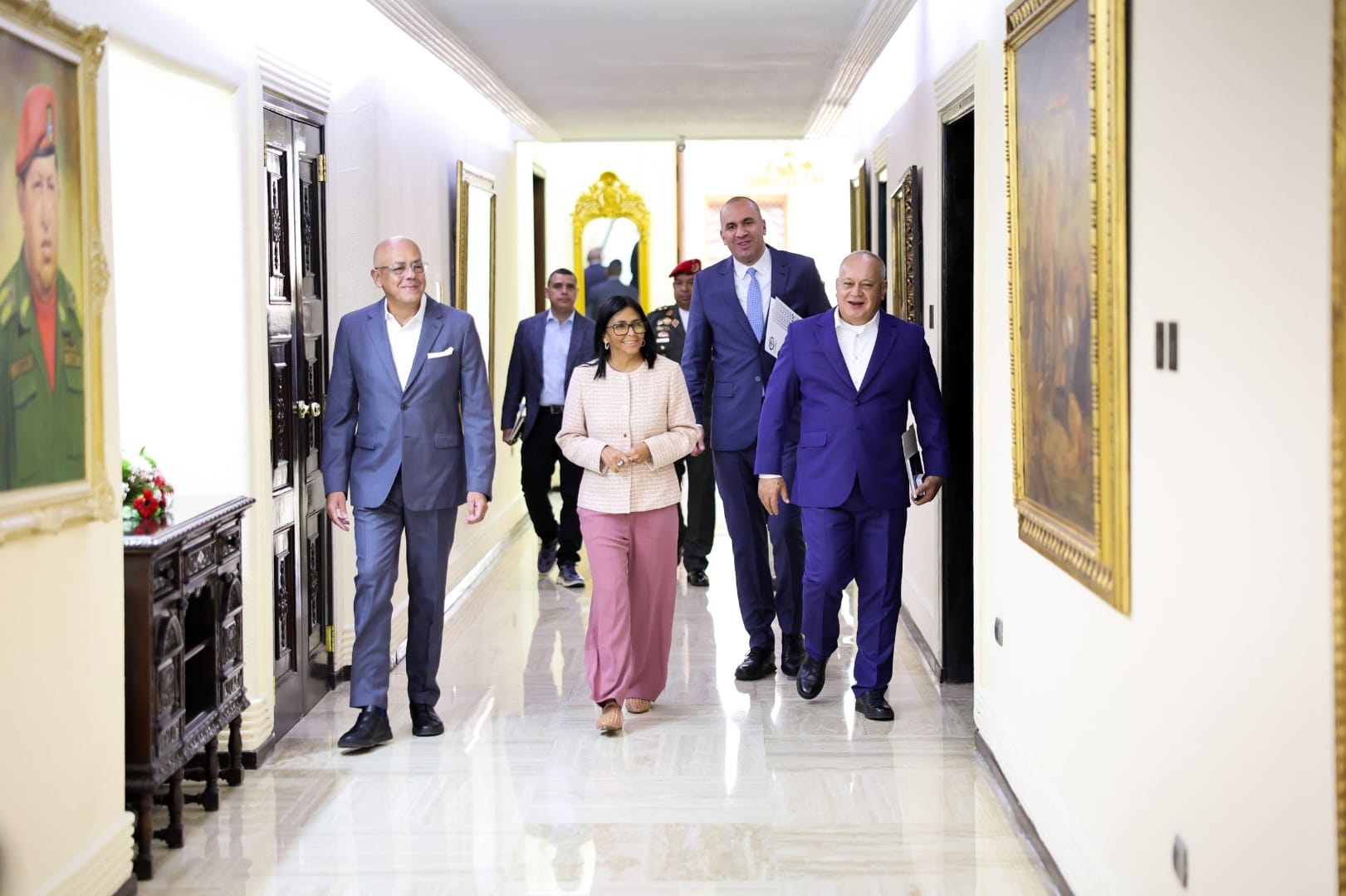 Autoridades del gobierno venezolano en Miraflores