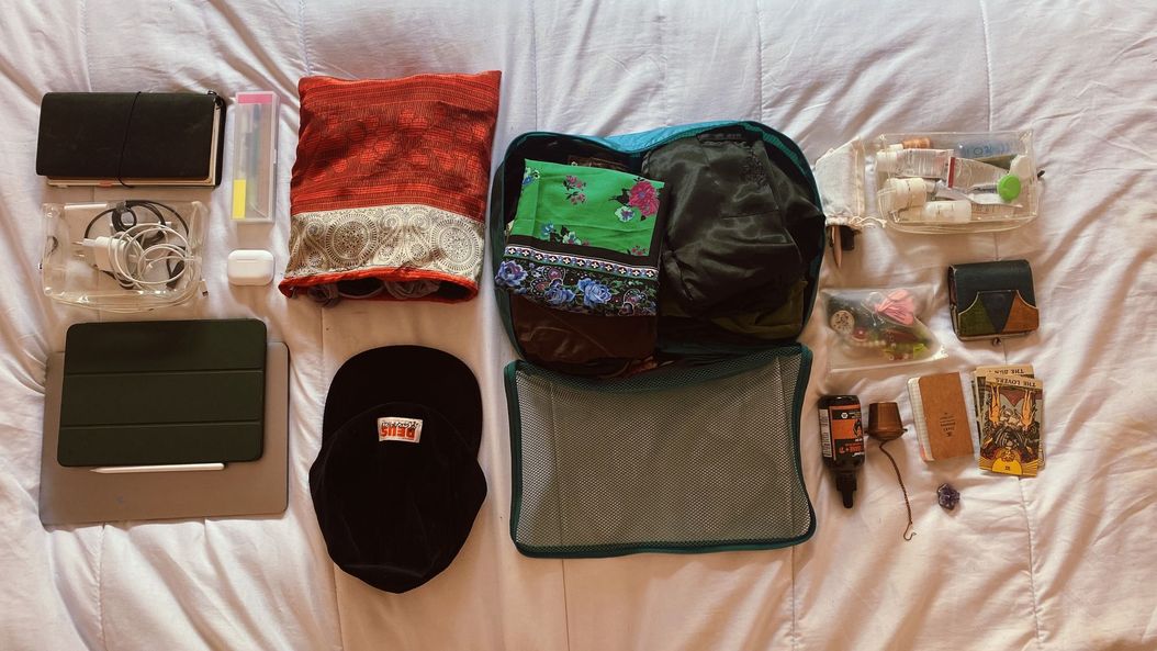 Minimalism vs de-attachment: tiny backpack life lessons (so far lol)