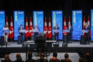 党领竞选或导致联邦保守党分裂，中间派选民是关键？
