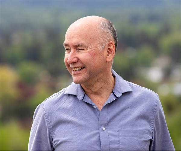 专访BC自由党党领候选人骆嘉鹰—带领BC经济腾飞的一匹黑马