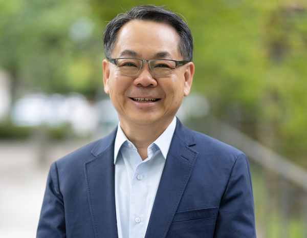 为什么列治文选民支持区泽光（Chak Au）竞选国会议员的呼声高涨？