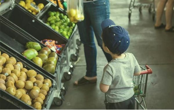 惨了|加拿大人越来越穷，收入赶不上交税，罪魁祸首竟然是他，后面还有特朗普！