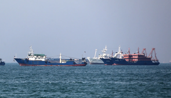 特讯｜古巴哈瓦那停电，斯基纳脱轨，温哥华涨价：这一天，世界在同一个风暴里