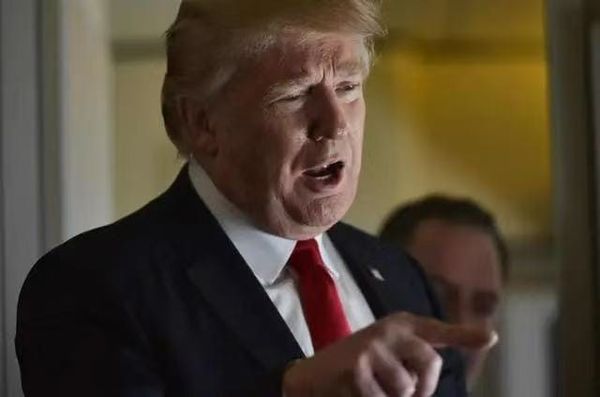 热点｜一场荒唐的“停火”大戏：特朗普的末日威胁与最后的缩头