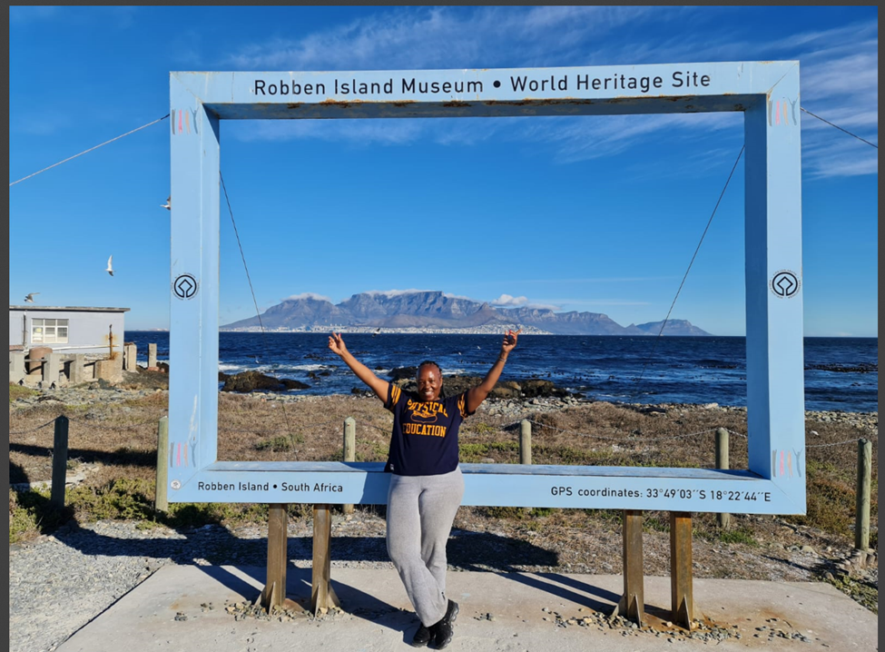 Me by the Robben Museum Heritage site