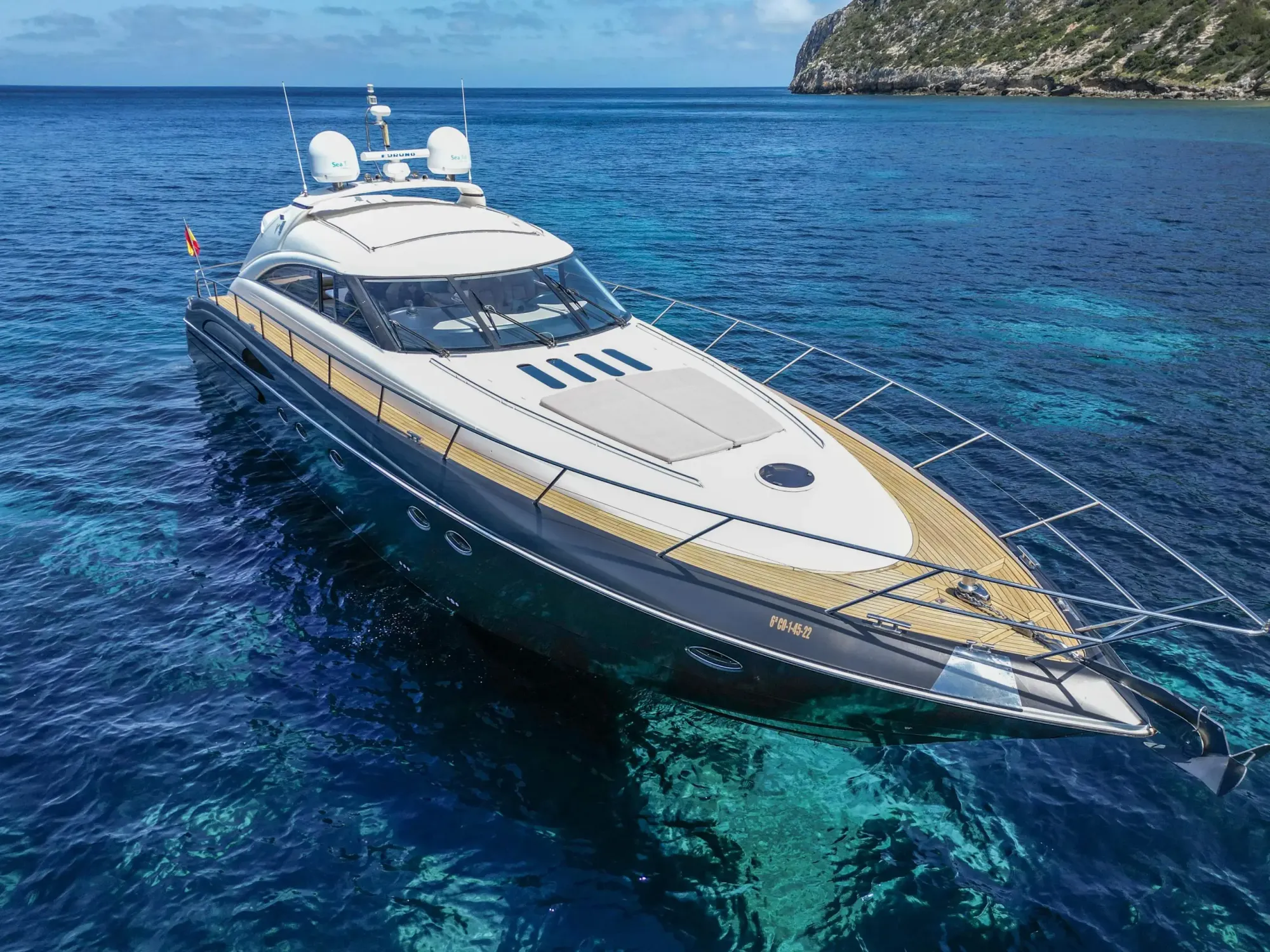 luxury yacht charter in Mallorca
