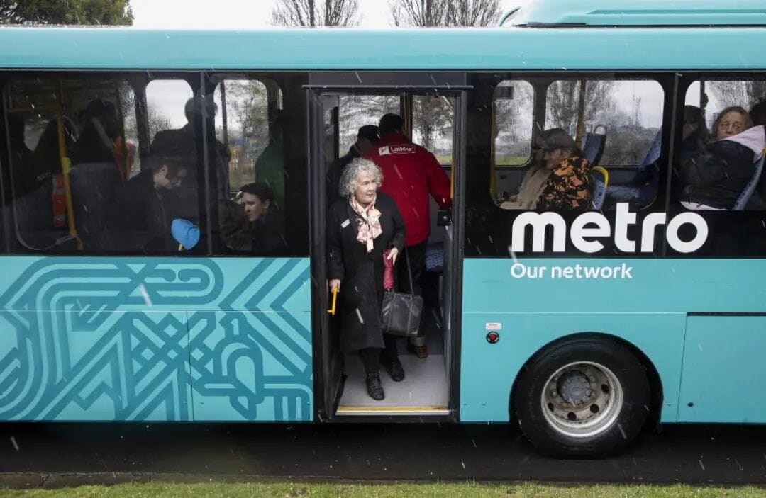 One regional councillor wants the council to measure bus performances based on social need, as well as financial performance. (File image)
