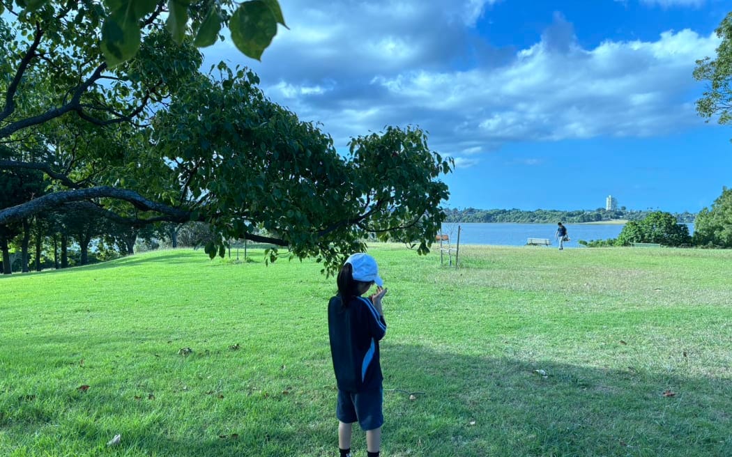 Cathy Du takes her daughter come to NZ for a short term studying in an Auckland primary school