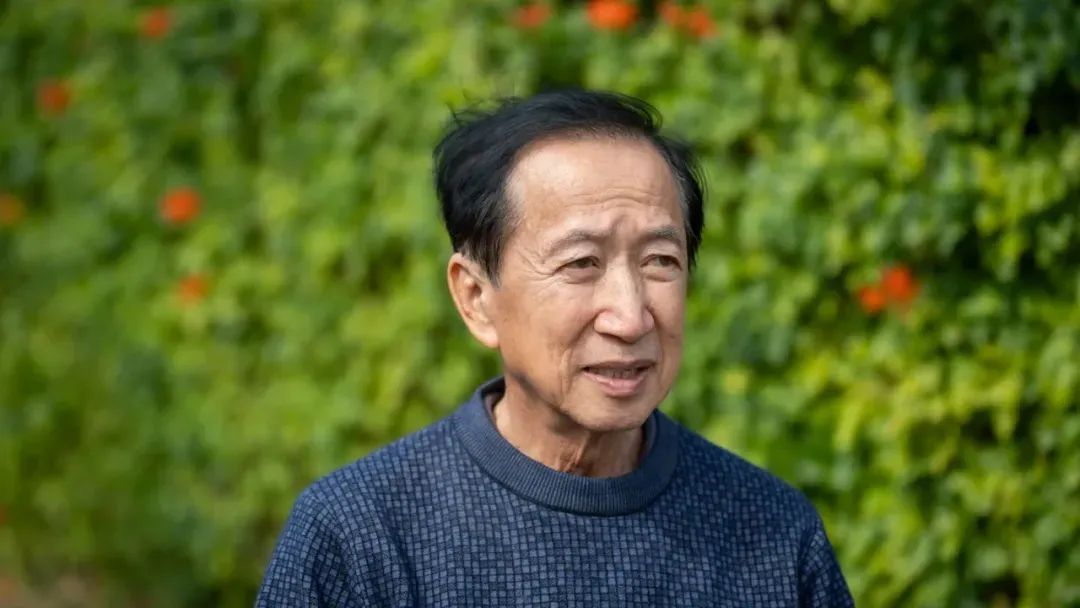 华人老人转错账，15万退休金被疯狂挥霍