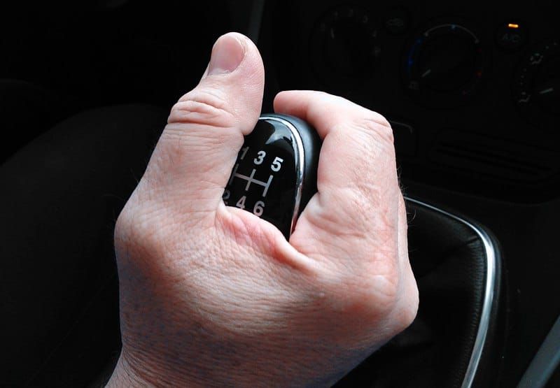 can-i-drive-a-manual-car-if-i-passed-driving-test-in-an-auto-gearbox