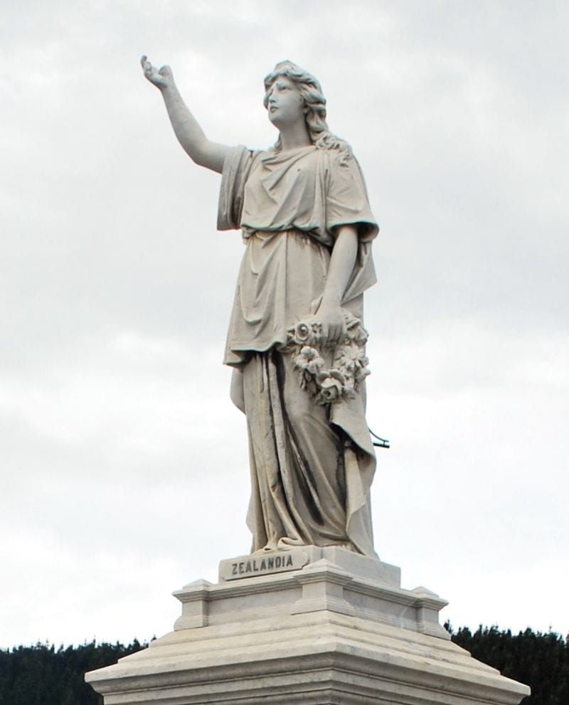 Palmerston_NZ_Boer_War_Memorial_closer