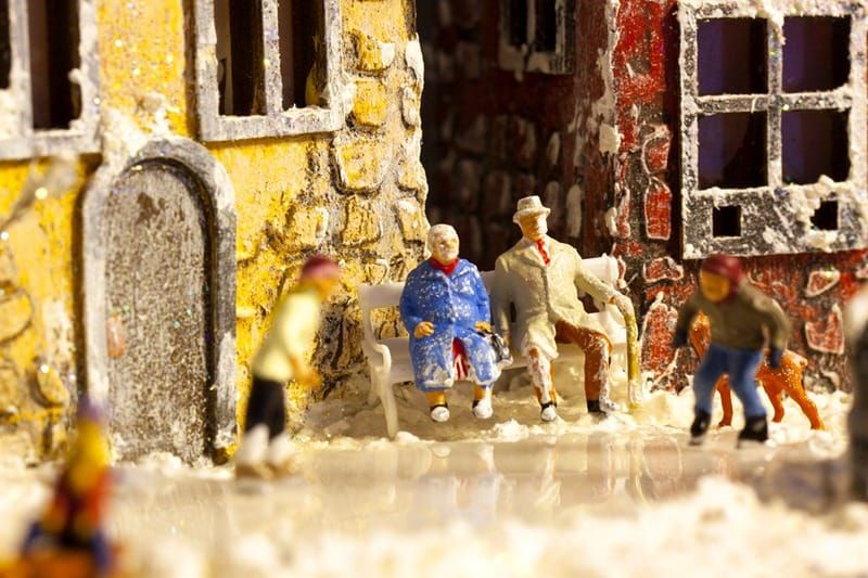 英文媒体中保护当事人性别的替代用词