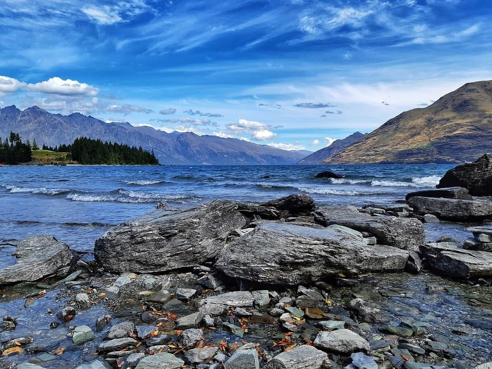 travel-to-queenstown-in-autumn